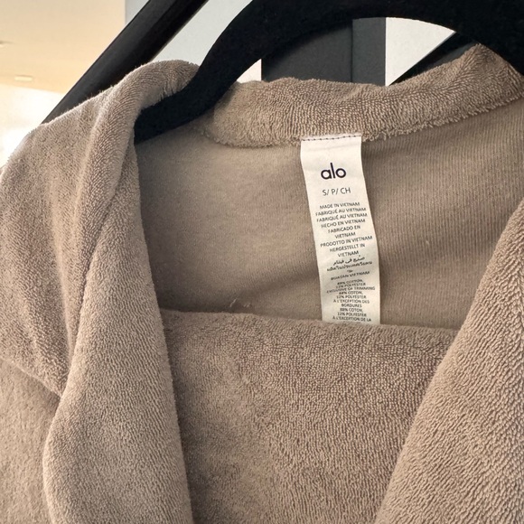 ALO Yoga Coastal Terry Set - Picture 10 of 10